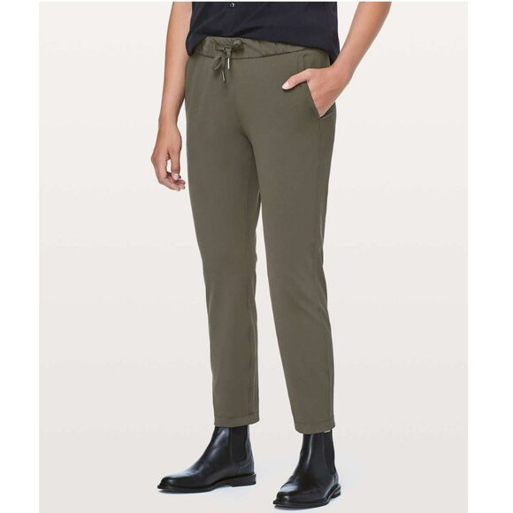 Lululemon On the Fly Pant Full-On Luxtreme, Dark Olive, Size 8 - Picture 1 of 13
